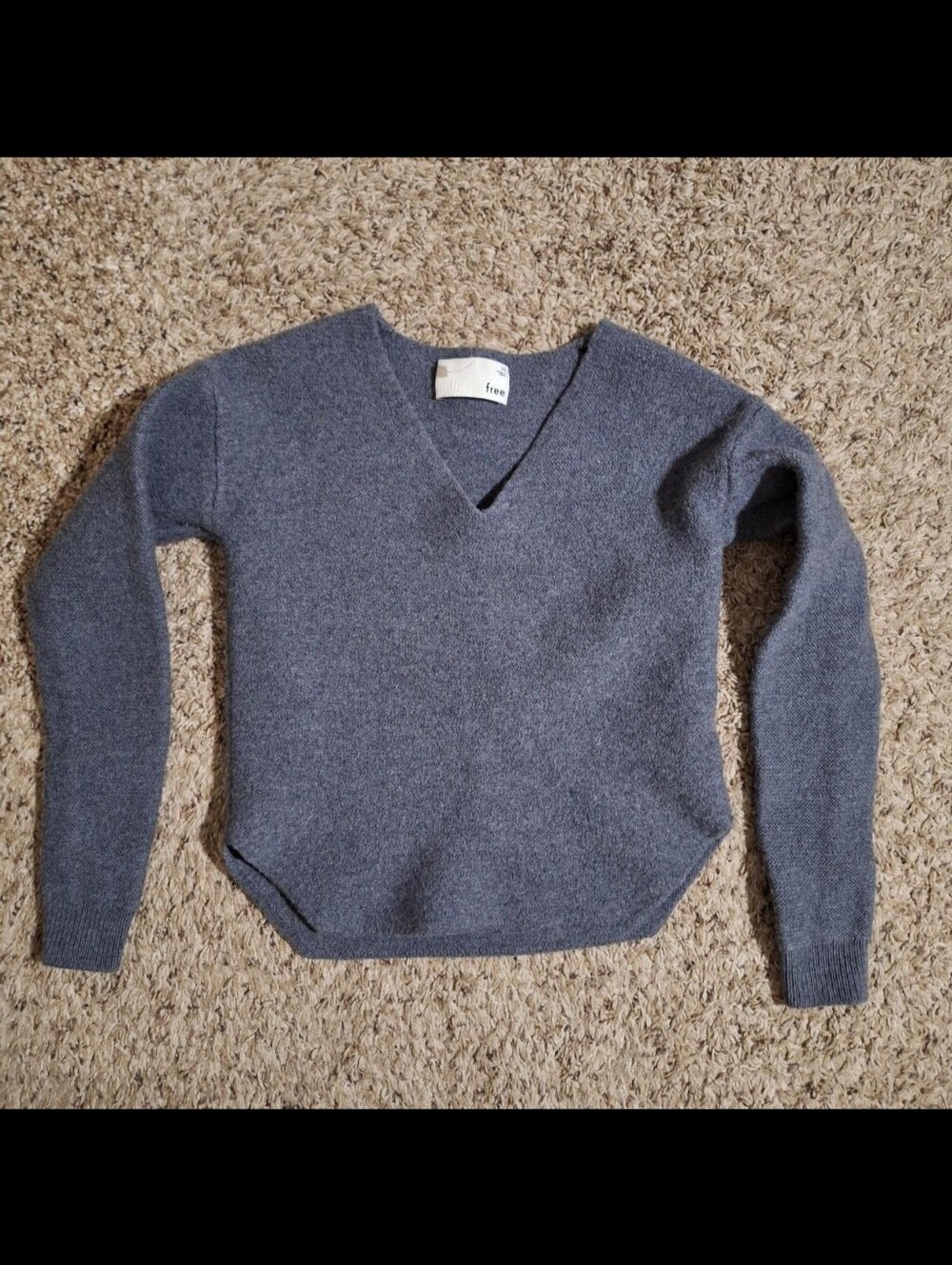 Aritzia Wilfred Free Merino Wool Wolter V-Neck Sweater (Fits XXS/XS)